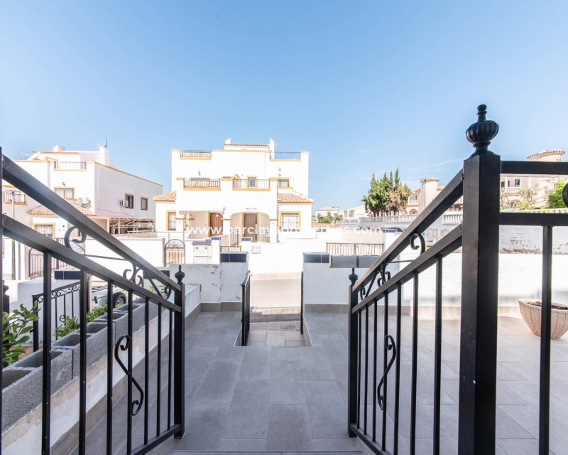 Wederverkoop - Quad - Urb. La Marina