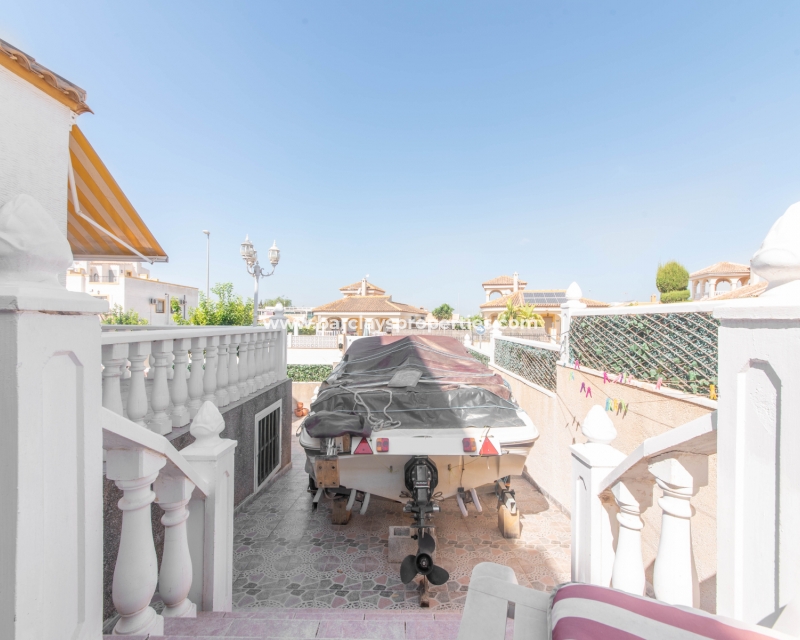 Wederverkoop - Quad - Urb. La Marina