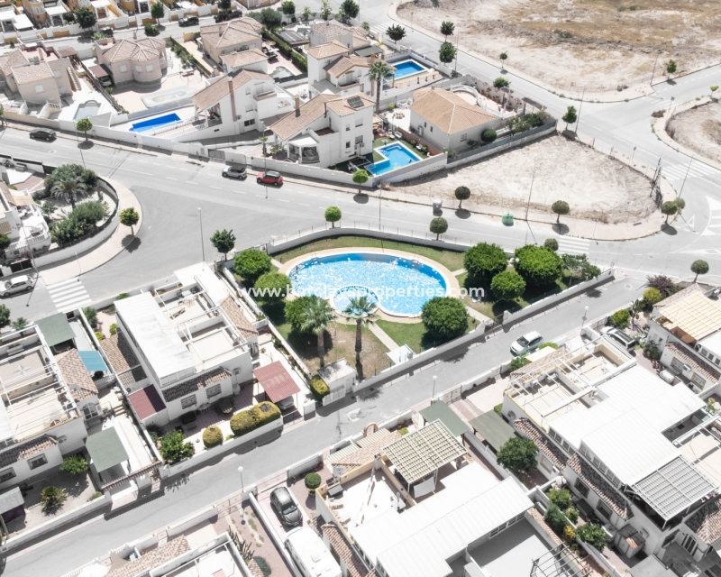 Wederverkoop - Quad - Urb. La Marina