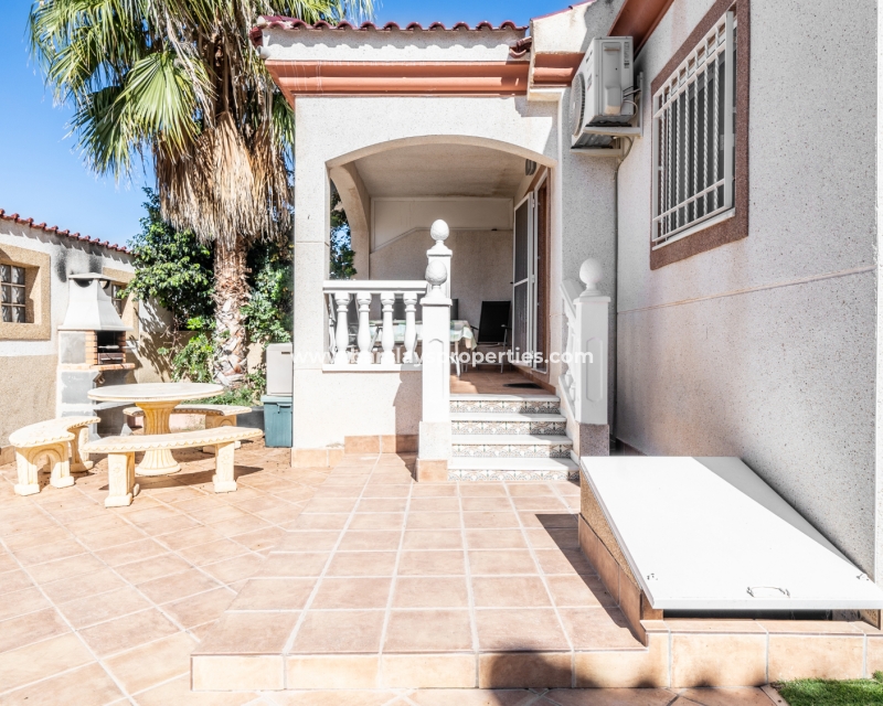 Wederverkoop - Quad - Urb. La Marina