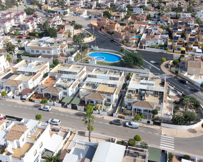 Wederverkoop - Quad - Urb. La Marina