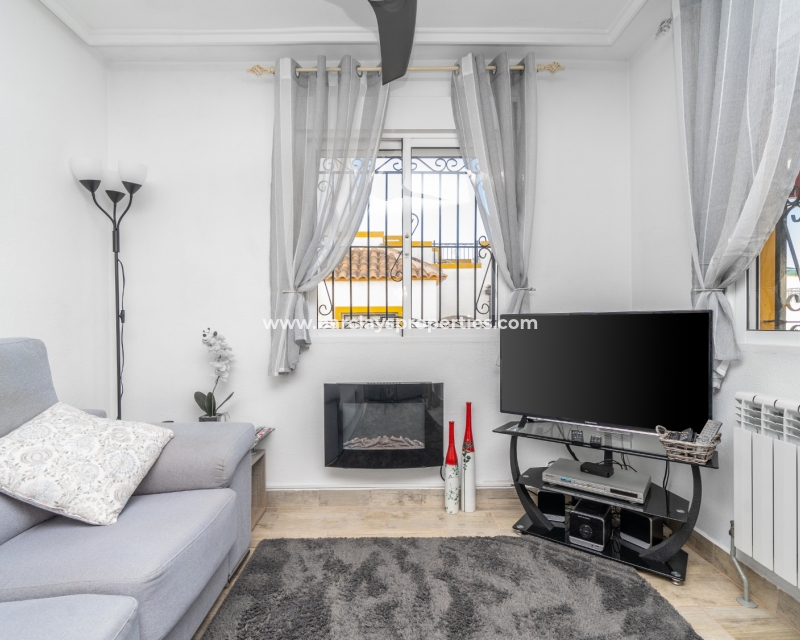 Wederverkoop - Quad - Urb. La Marina