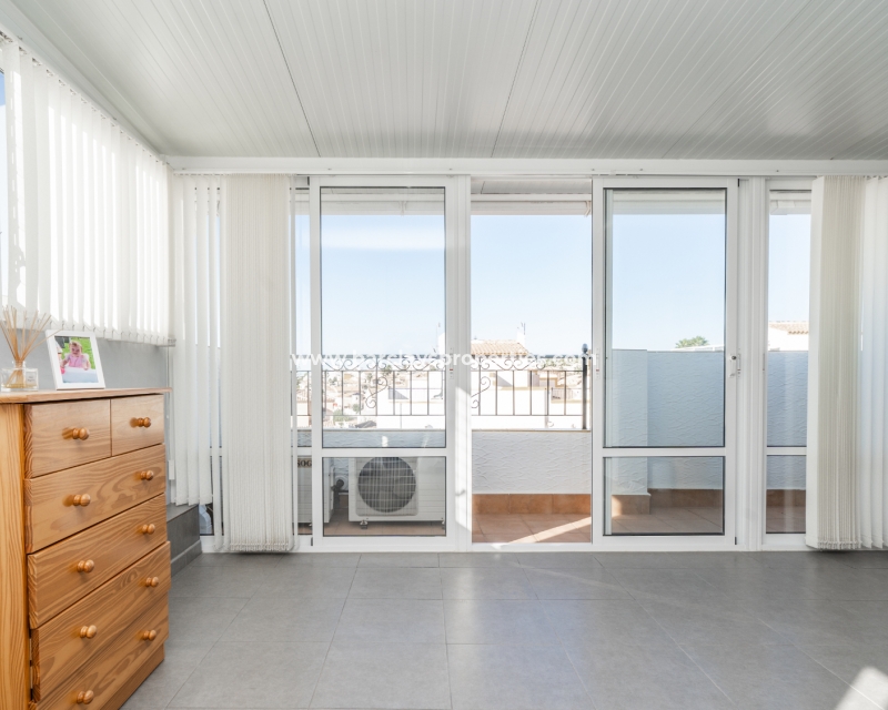 Wederverkoop - Quad - Urb. La Marina