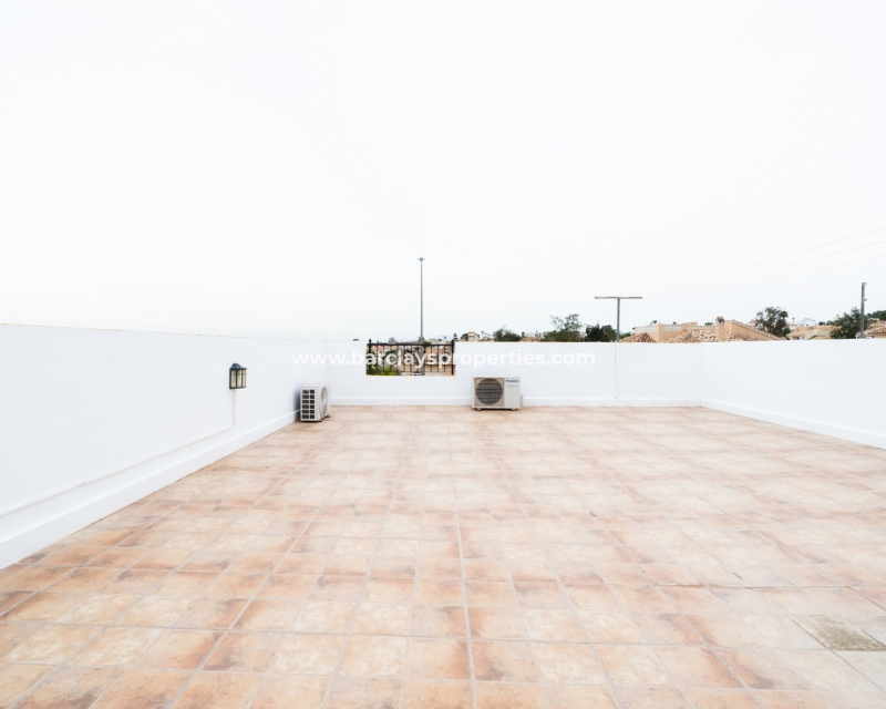 Wederverkoop - Quad - Urb. La Marina