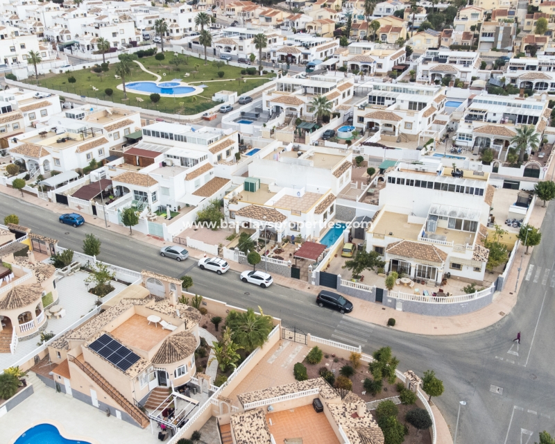 Wederverkoop - Quad - Urb. La Marina