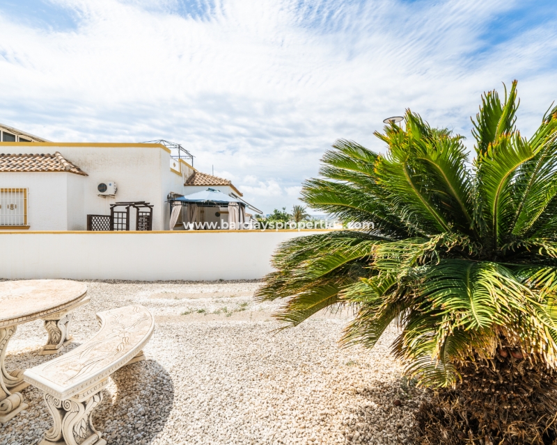 Wederverkoop - Quad - Urb. La Marina