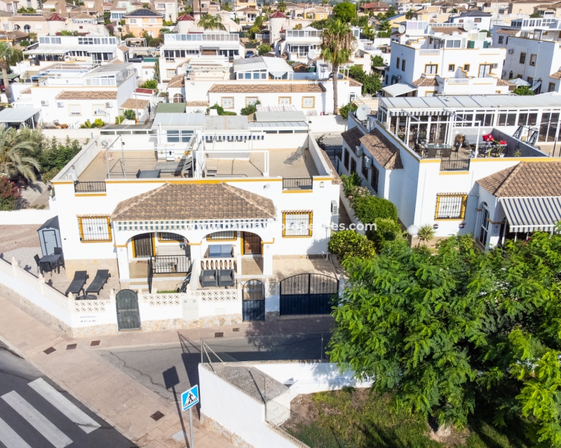 Wederverkoop - Quad - Urb. La Marina