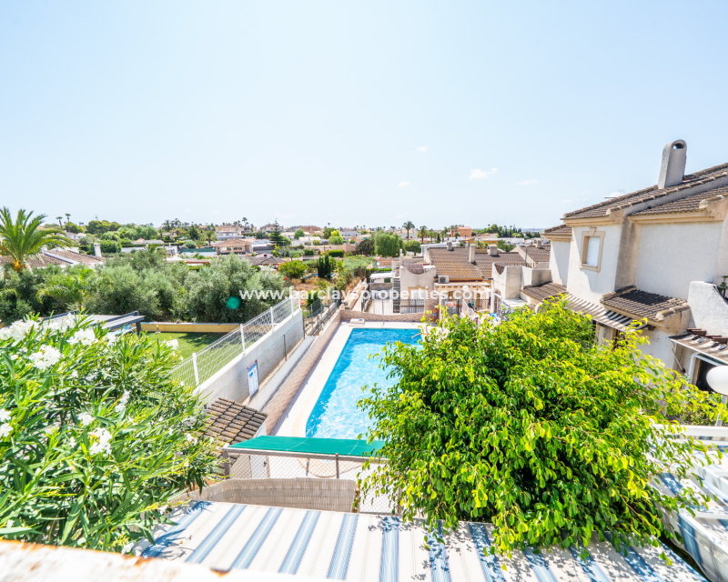 Wederverkoop - Quad - Urb. La Marina