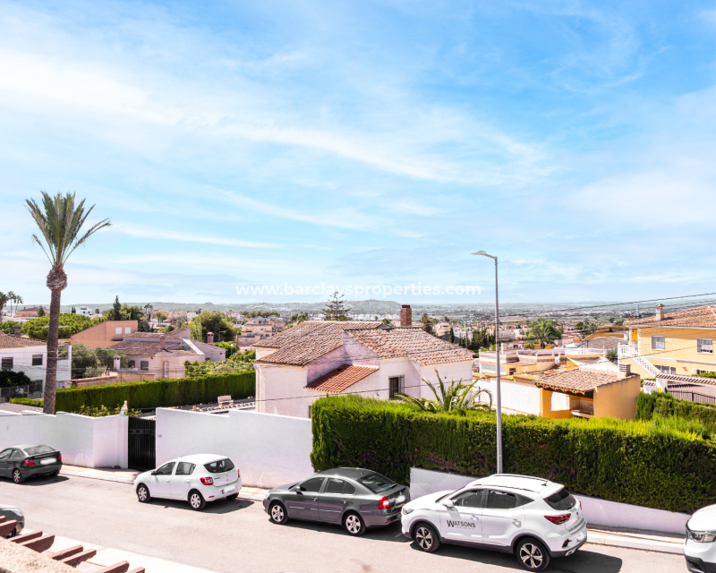 Wederverkoop - Quad - Urb. La Marina