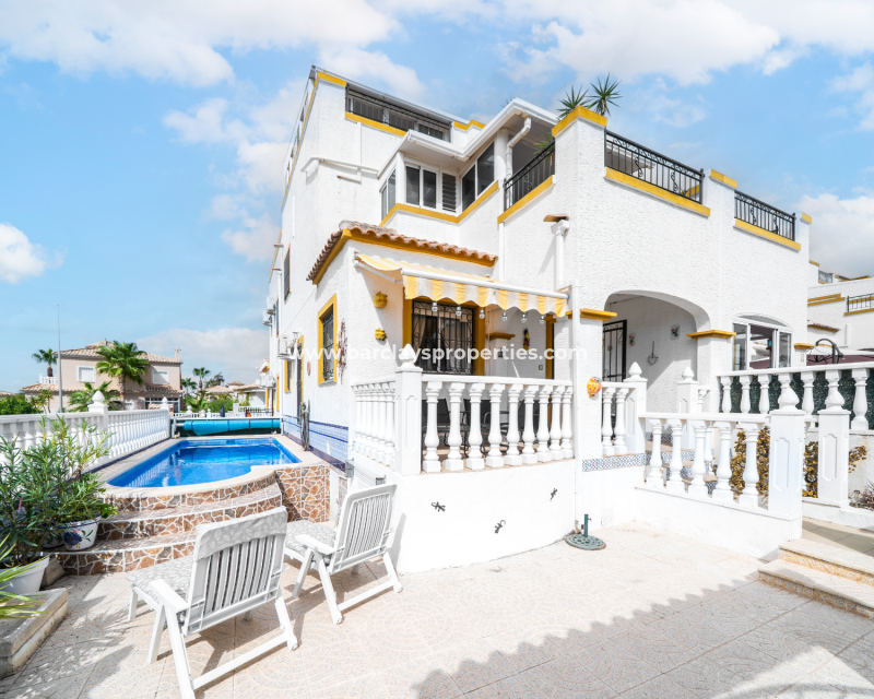 Wederverkoop - Quad - Urb. La Marina