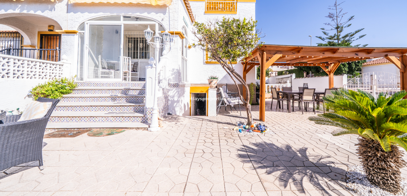 Wederverkoop - Quad - Urb. La Marina