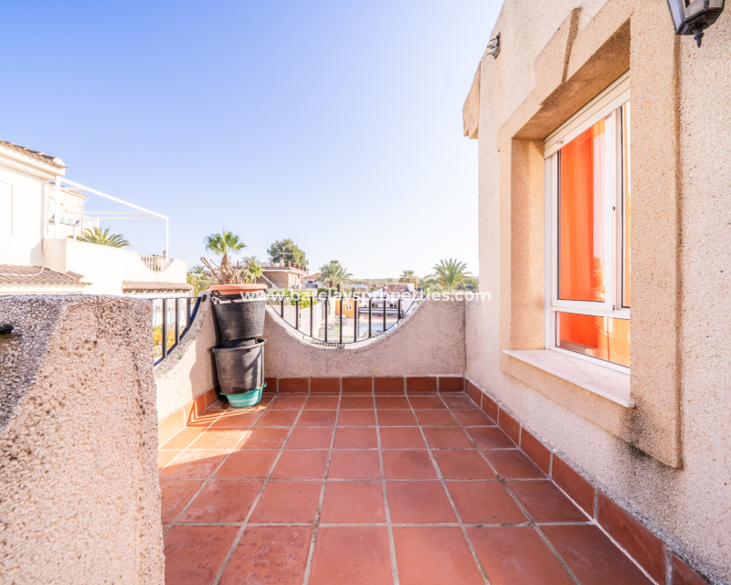 Wederverkoop - Quad - Urb. La Marina