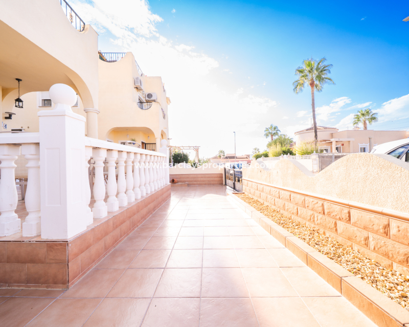 Wederverkoop - Quad - Urb. La Marina