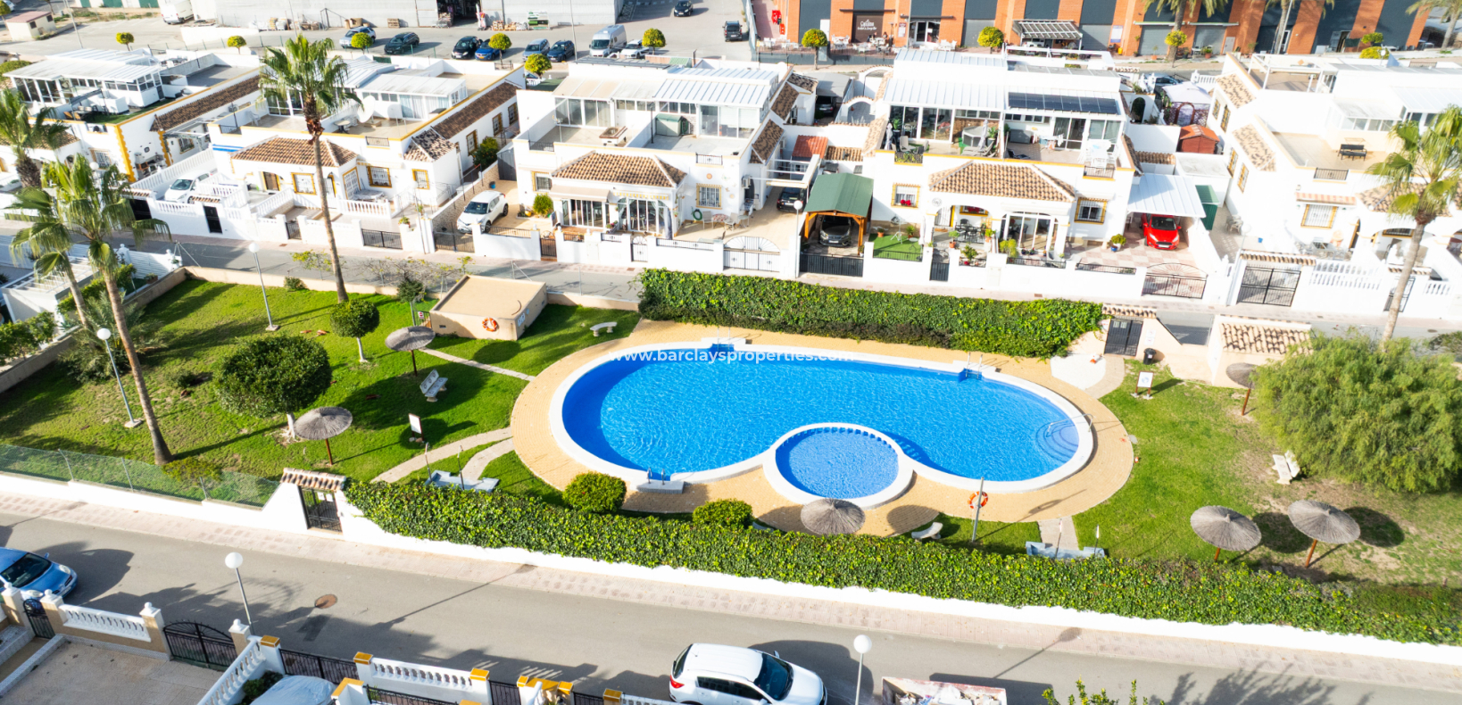 Wederverkoop - Quad - Urb. La Marina