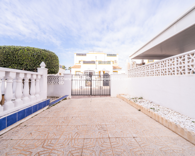 Wederverkoop - Quad - Urb. La Marina