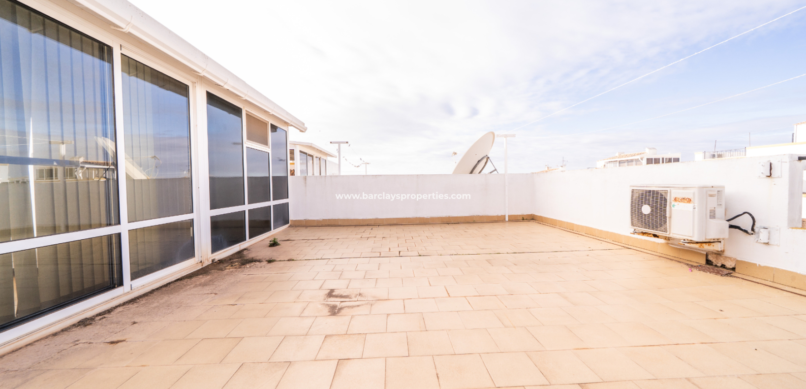 Wederverkoop - Quad - Urb. La Marina