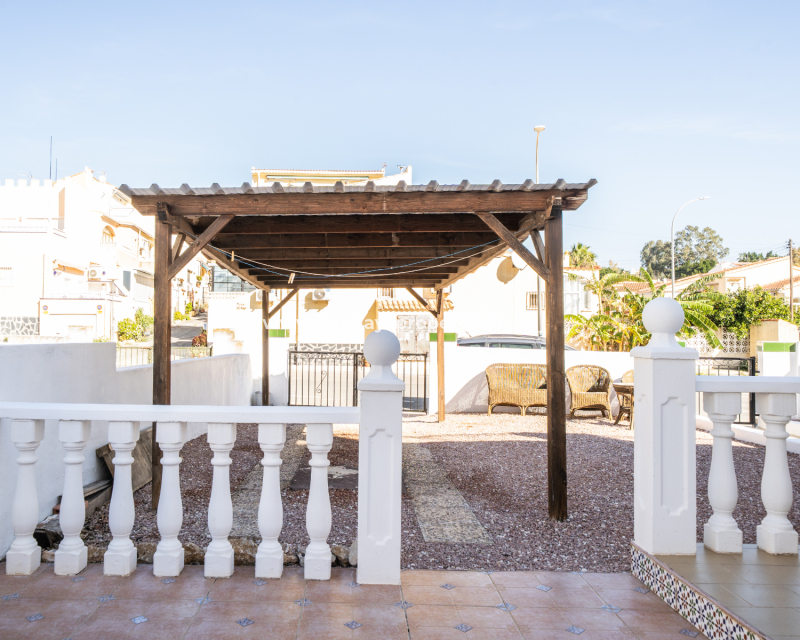 Wederverkoop - Quad - Urb. La Marina