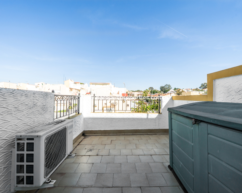 Wederverkoop - Quad - Urb. La Marina