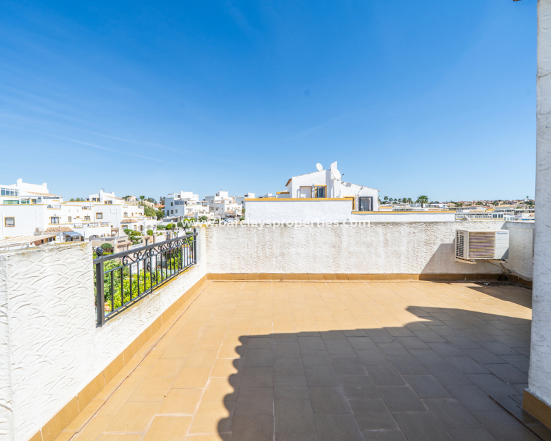 Wederverkoop - Quad - Urb. La Marina