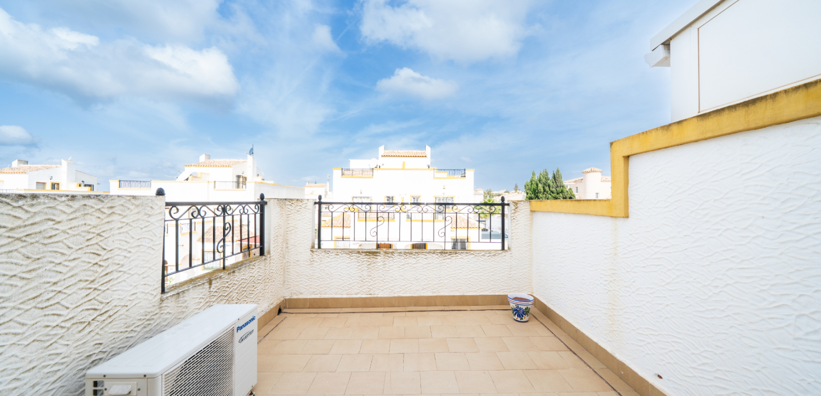 Wederverkoop - Quad - Urb. La Marina