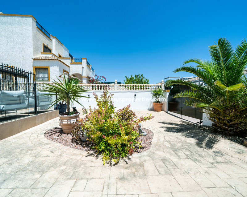 Wederverkoop - Quad - Urb. La Marina
