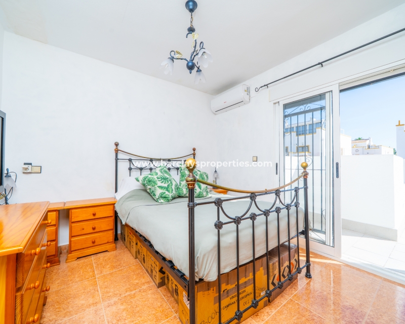 Wederverkoop - Quad - Urb. La Marina