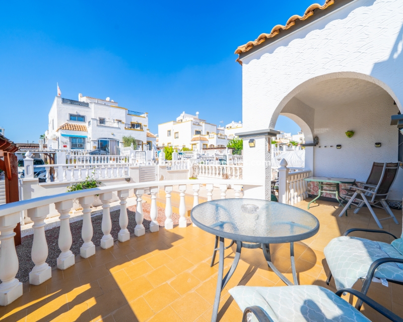 Wederverkoop - Quad - Urb. La Marina