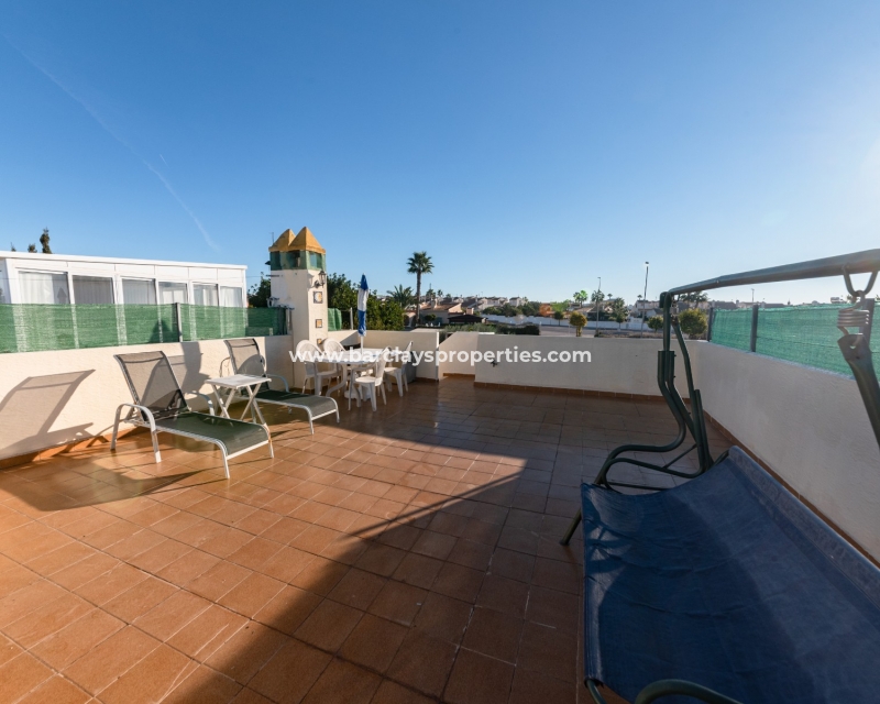 Wederverkoop - Rijhuis - Urb. El Oasis - La Marina