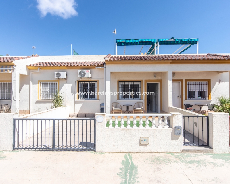 Wederverkoop - Rijhuis - Urb. El Oasis - La Marina