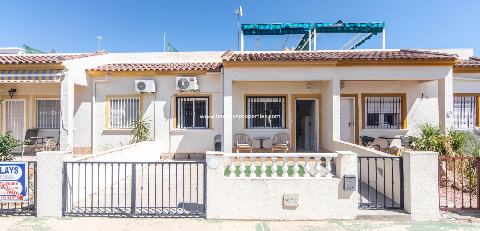 Wederverkoop - Rijhuis - Urb. El Oasis - La Marina