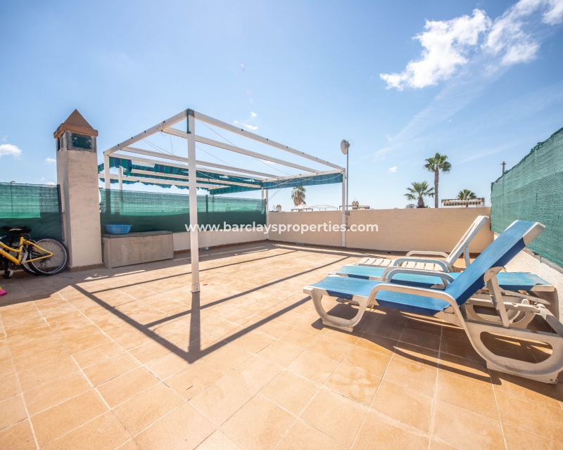 Wederverkoop - Rijhuis - Urb. El Oasis - La Marina