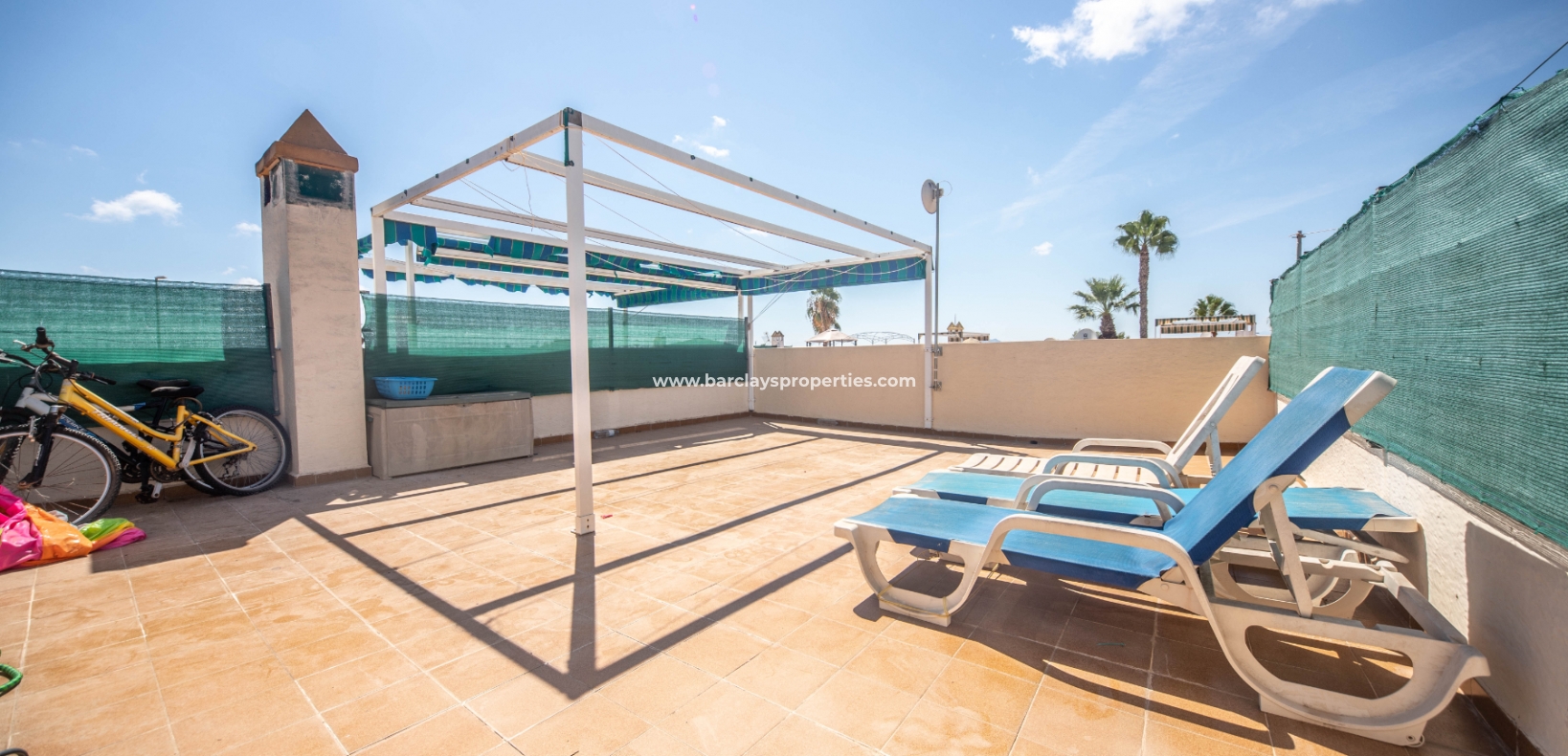 Wederverkoop - Rijhuis - Urb. El Oasis - La Marina