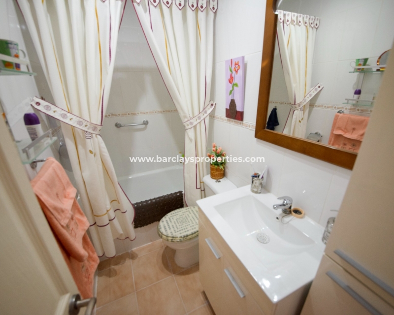 Wederverkoop - Rijhuis - Urb. La Marina