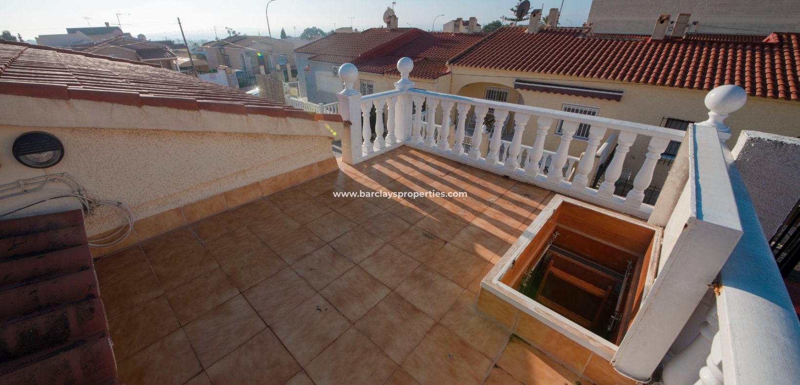 Wederverkoop - Rijhuis - Urb. La Marina