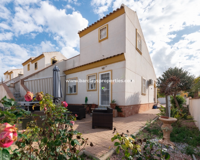 Wederverkoop - Rijhuis - Urb. La Marina