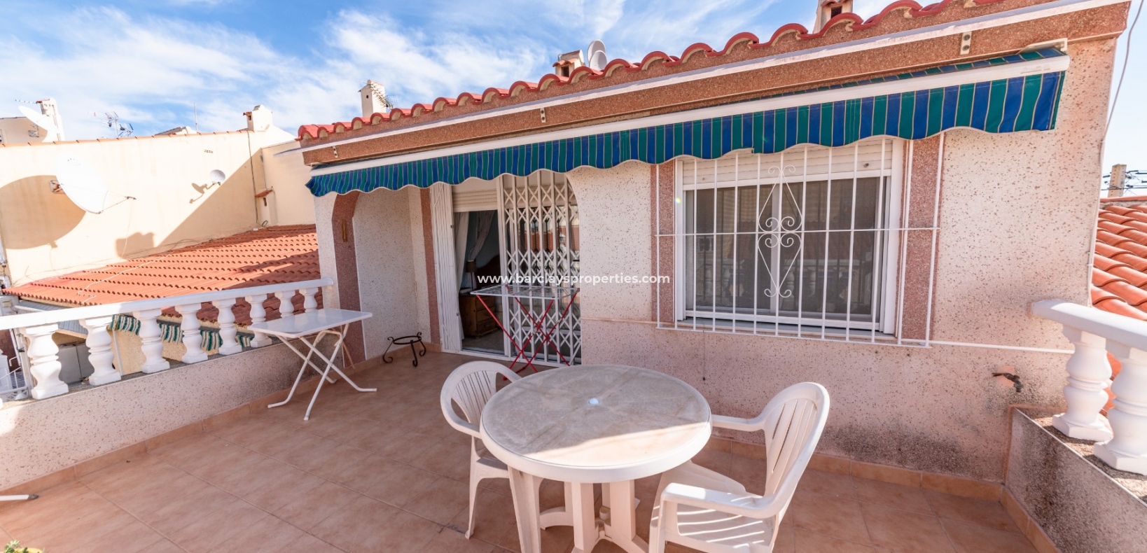 Wederverkoop - Rijhuis - Urb. La Marina