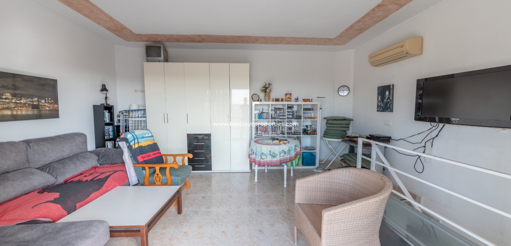 Wederverkoop - Rijhuis - Urb. La Marina