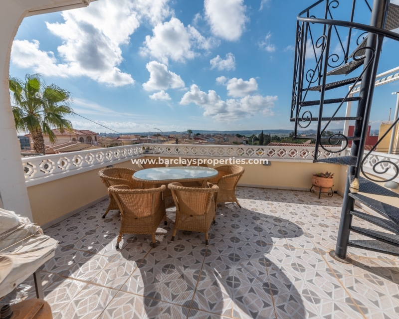 Wederverkoop - Rijhuis - Urb. La Marina