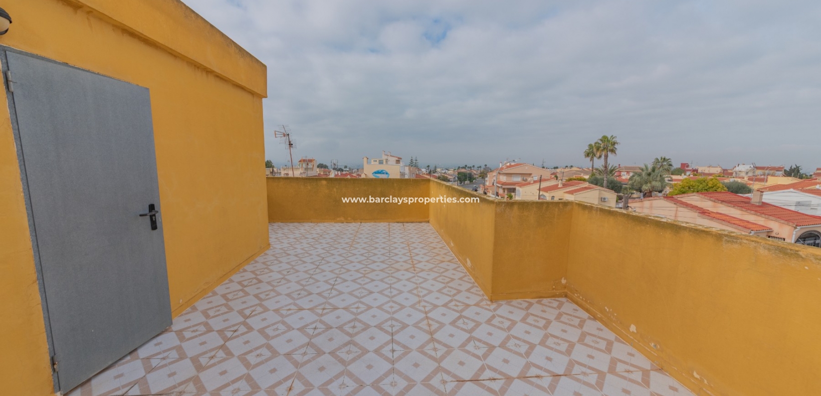 Wederverkoop - Rijhuis - Urb. La Marina