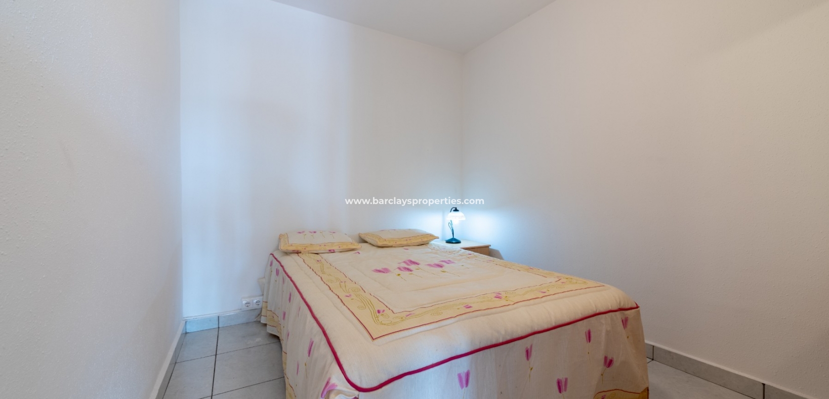 Wederverkoop - Rijhuis - Urb. La Marina