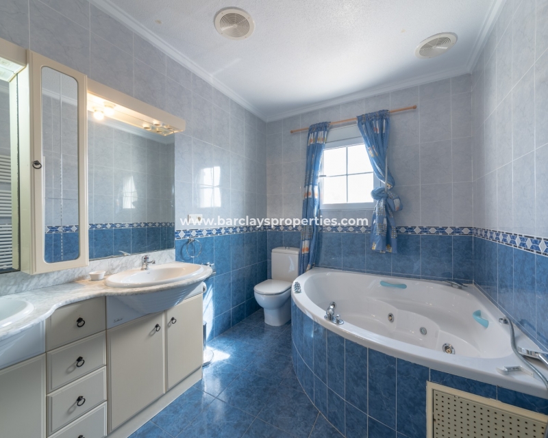 Wederverkoop - Rijhuis - Urb. La Marina