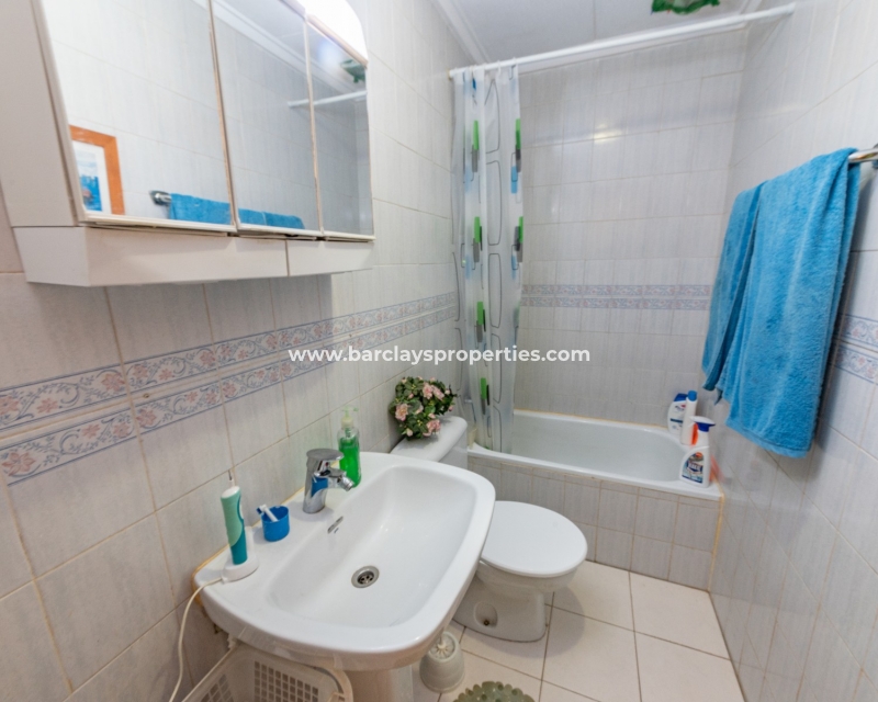 Wederverkoop - Rijhuis - Urb. La Marina