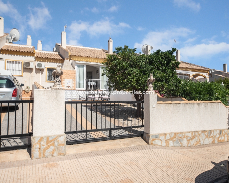 Wederverkoop - Rijhuis - Urb. La Marina