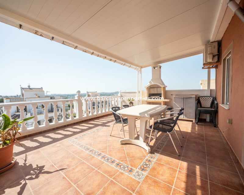 Wederverkoop - Rijhuis - Urb. La Marina