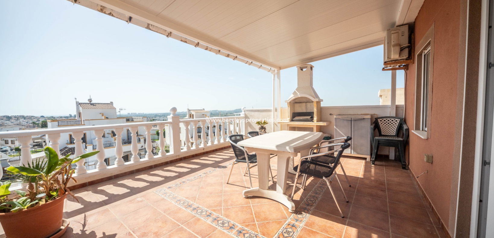 Wederverkoop - Rijhuis - Urb. La Marina