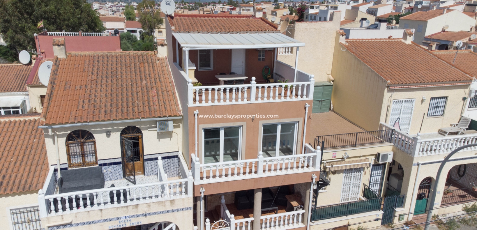 Wederverkoop - Rijhuis - Urb. La Marina