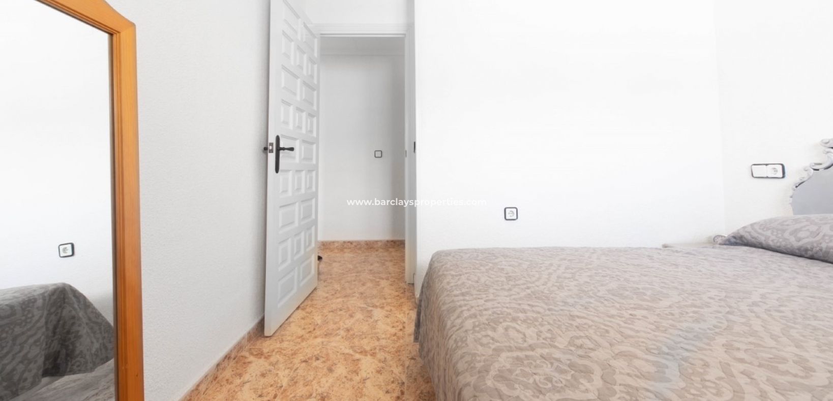 Wederverkoop - Rijhuis - Urb. La Marina