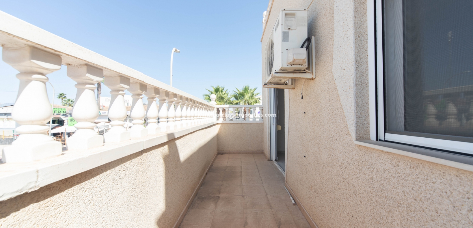 Wederverkoop - Rijhuis - Urb. La Marina