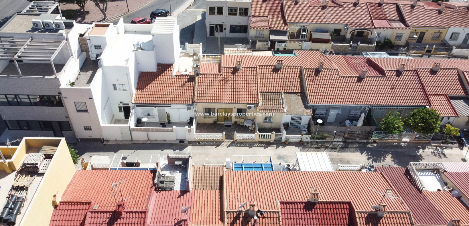 Wederverkoop - Rijhuis - Urb. La Marina