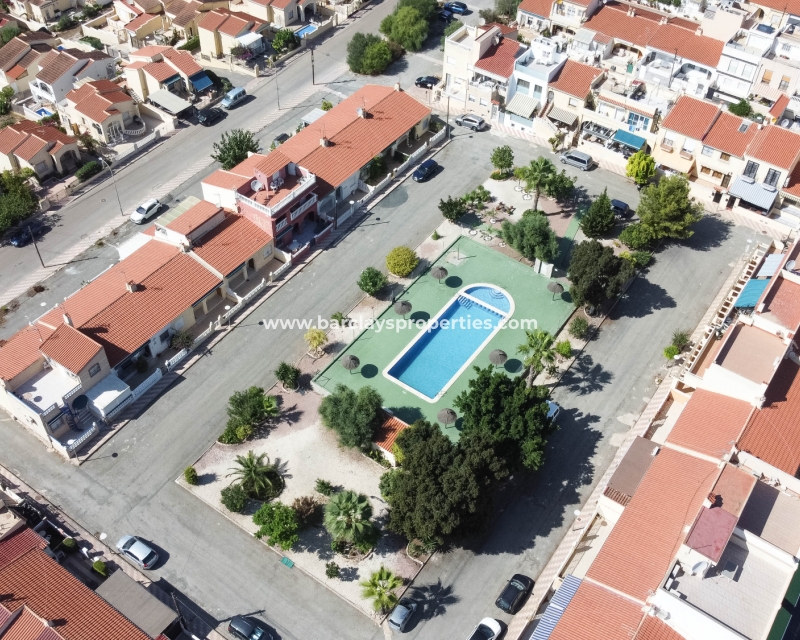 Wederverkoop - Rijhuis - Urb. La Marina